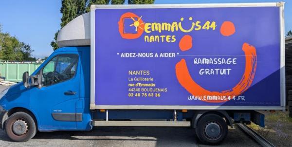 Camion enlevement gratuit Emmaus Nantes. 300X600jpeg